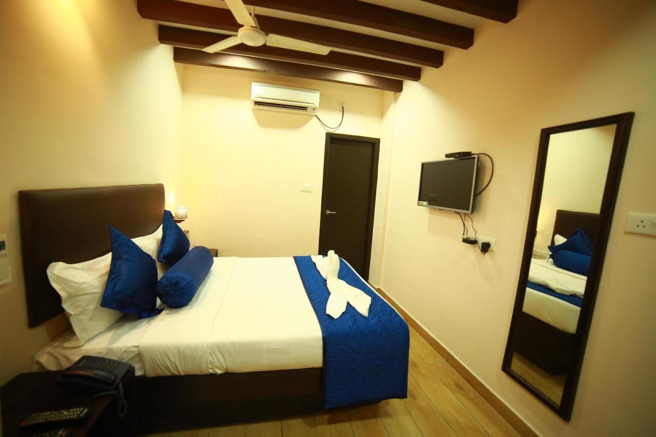Sapphire Inn Pondichéry Extérieur photo