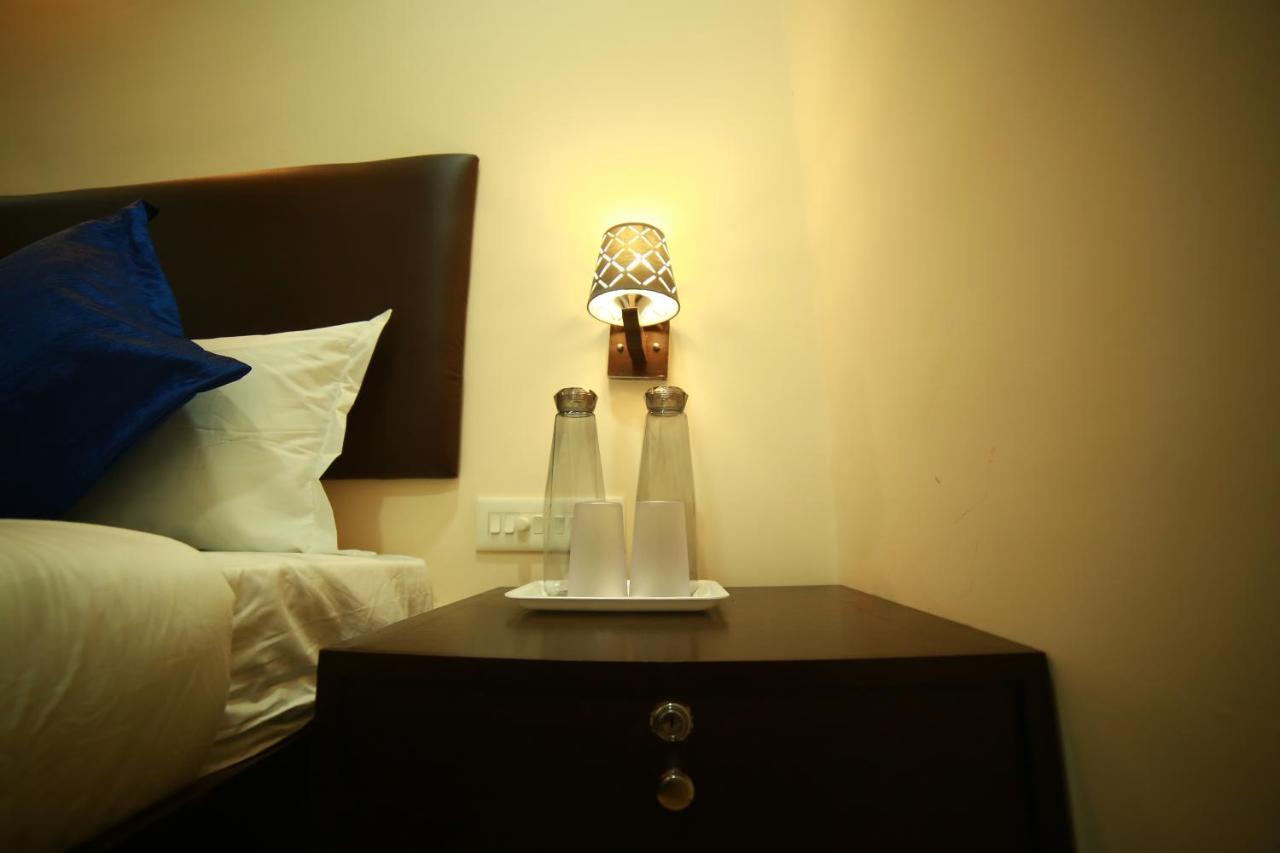 Sapphire Inn Pondichéry Extérieur photo