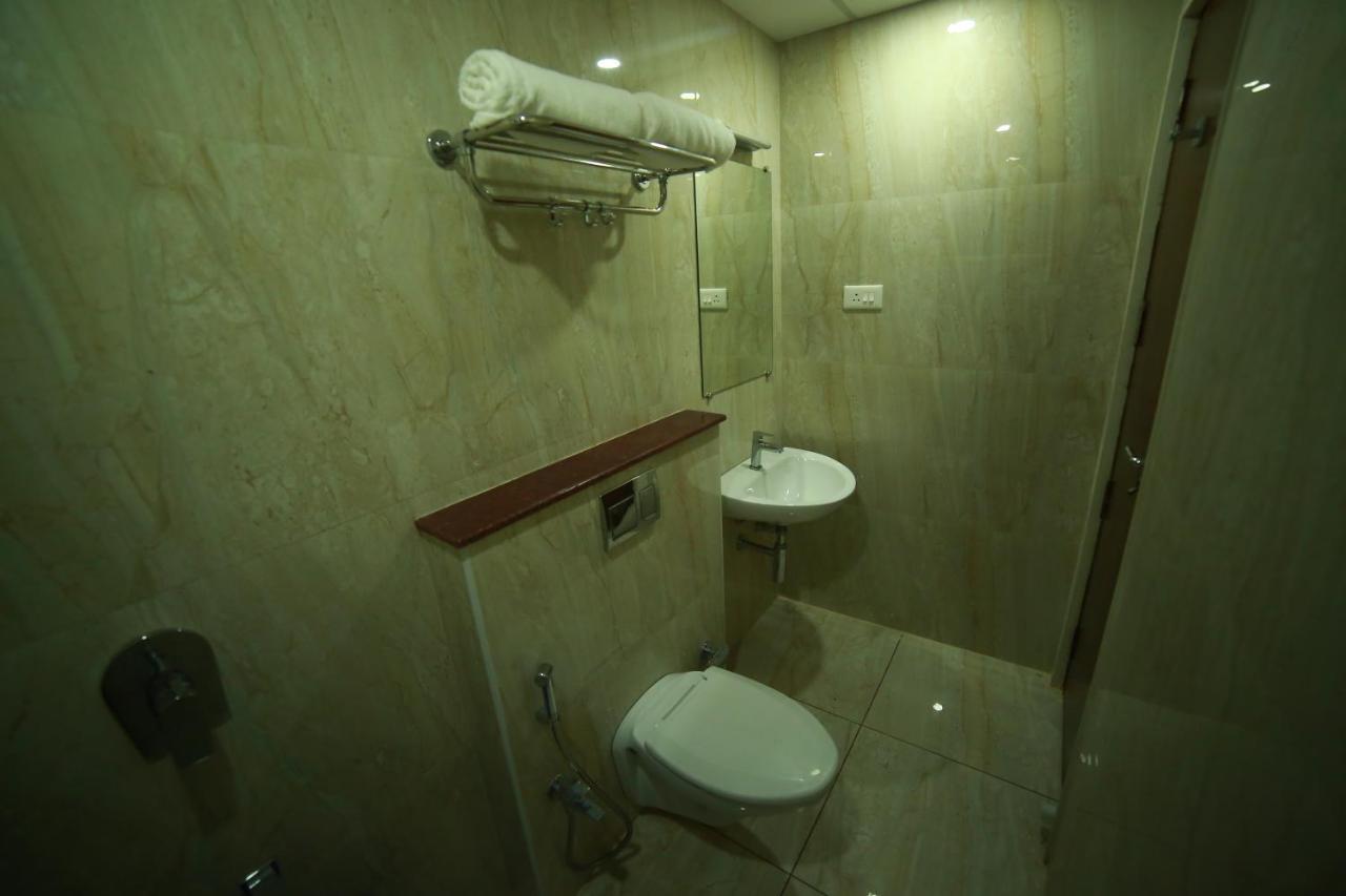 Sapphire Inn Pondichéry Extérieur photo